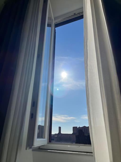 Camera X2 Con Magnifica Vista Sul Chiostro Di Michelangelo E Le Terme Di Diocleziano Roma Exterior foto
